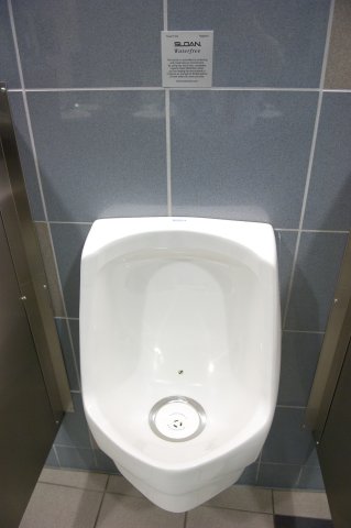 Low-Flow Urinal