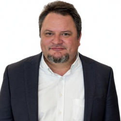 Dan Nemec Headshot